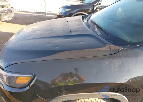 2019 Jeep Cherokee Latitude Fwd z USA, uszkodzony, nr VIN 1C4PJLCB0KD171787